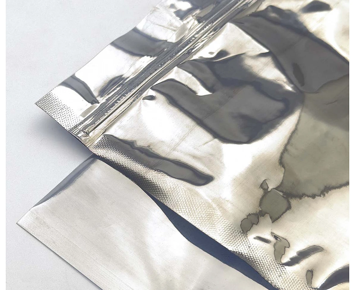 Антистатические пакеты с zip-защелкой 203х305 мм